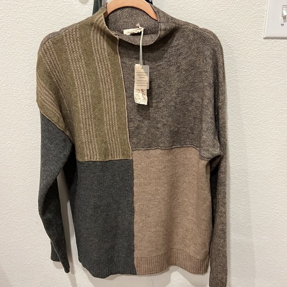 The Samuel Color Block Sweater in Stone - Picture 1 of 12